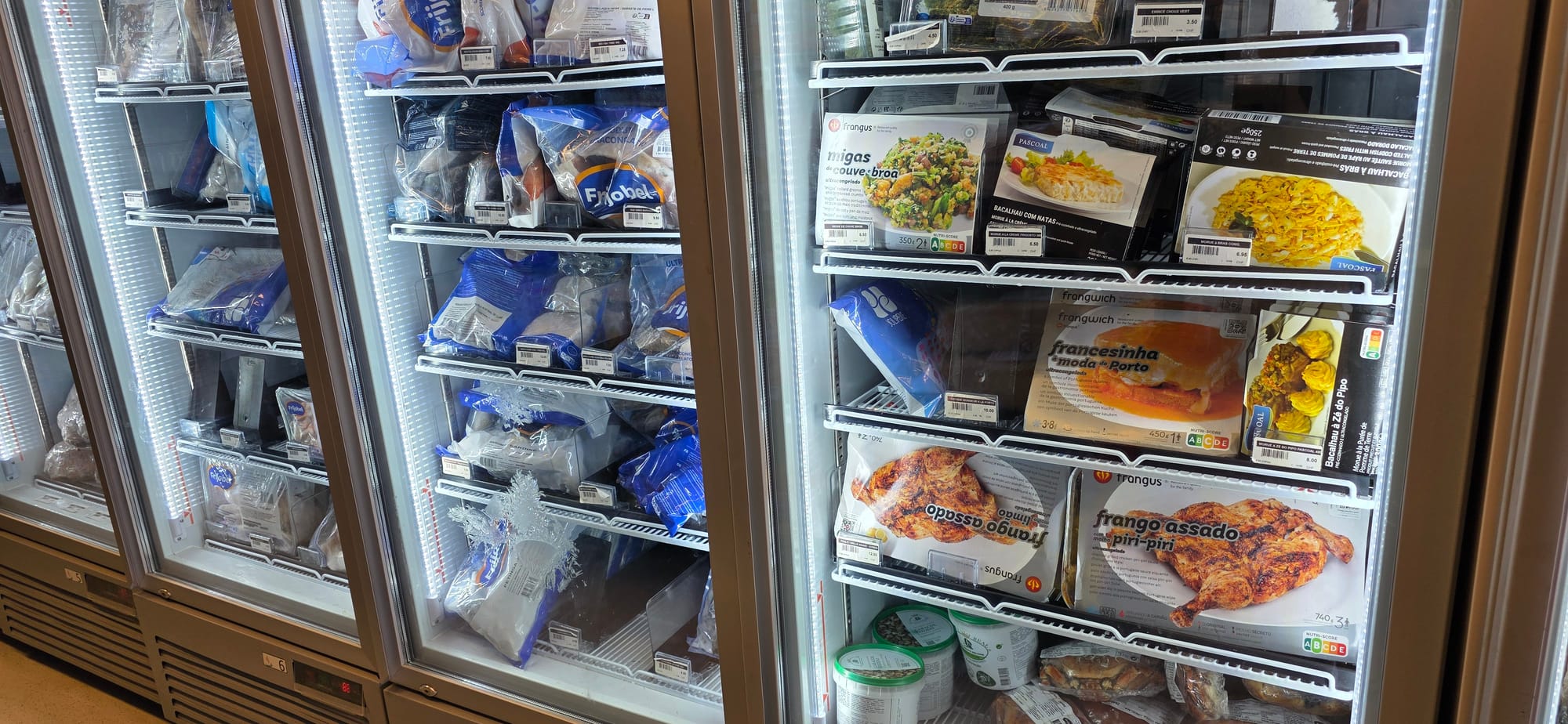 Les surgelés à la Casa Portuguesa de Romanel.