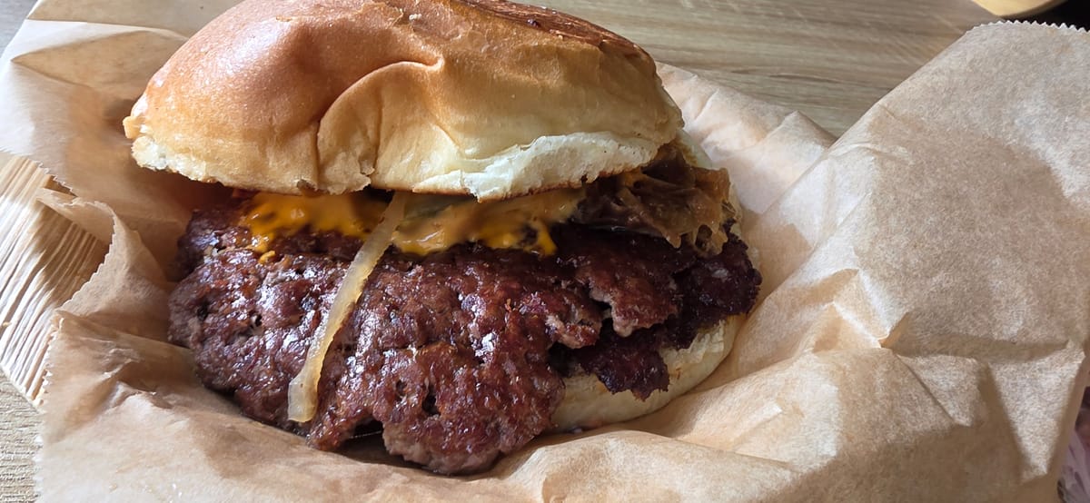 All-American Cheeseburger chez Mealz