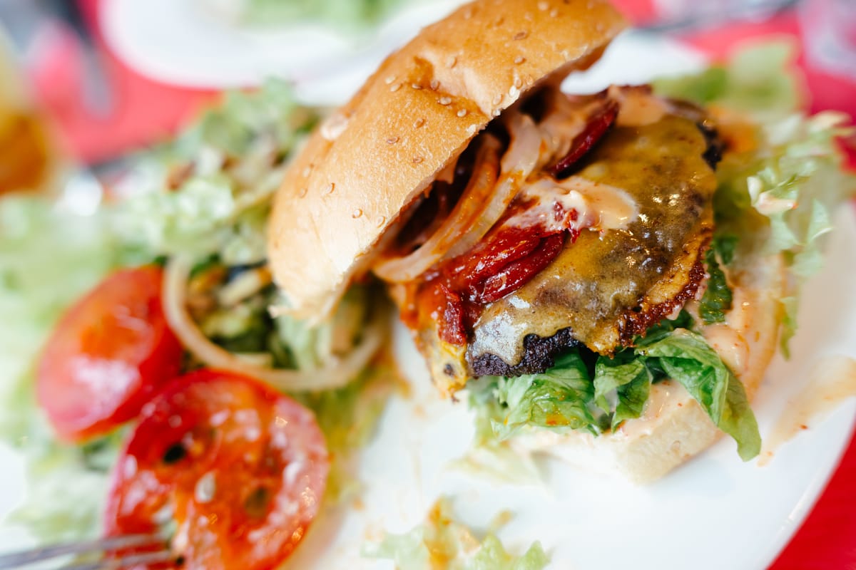 Double R - Le mythique pionnier du burger romand